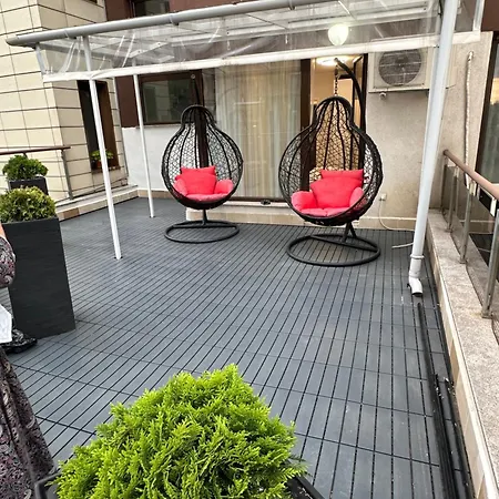 Garden - Two Large Terraces With Hanging Chairs And Sunset View דירה