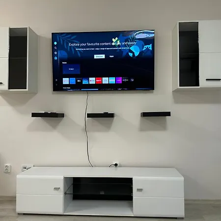 Garden - Two Large Terraces With Hanging Chairs And Sunset View Sofia