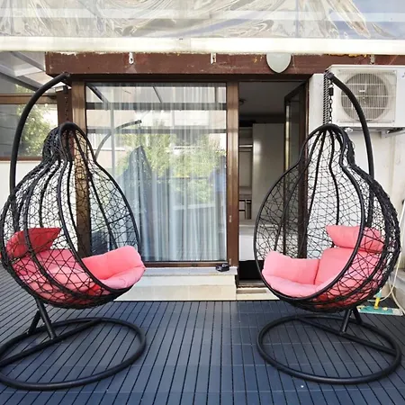 Garden - Two Large Terraces With Hanging Chairs And Sunset View 아파트
