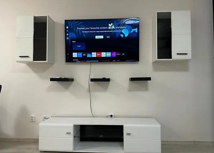 Garden - Two Large Terraces With Hanging Chairs And Sunset View סופיה